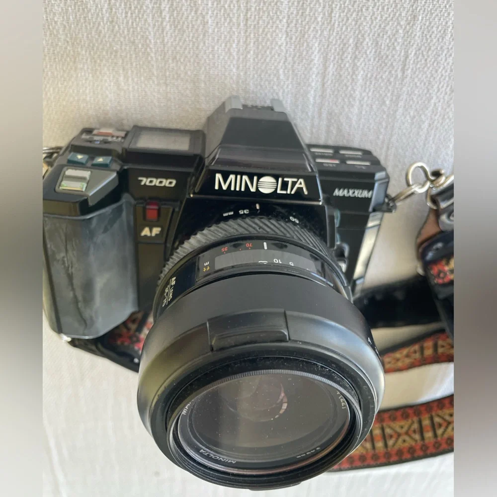 Minolta Maxxum 7000 35mm Camera w/ AF Lens 35-70 mm UNTESTED
